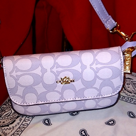 Handbags - Cute Shoulder bag 💜